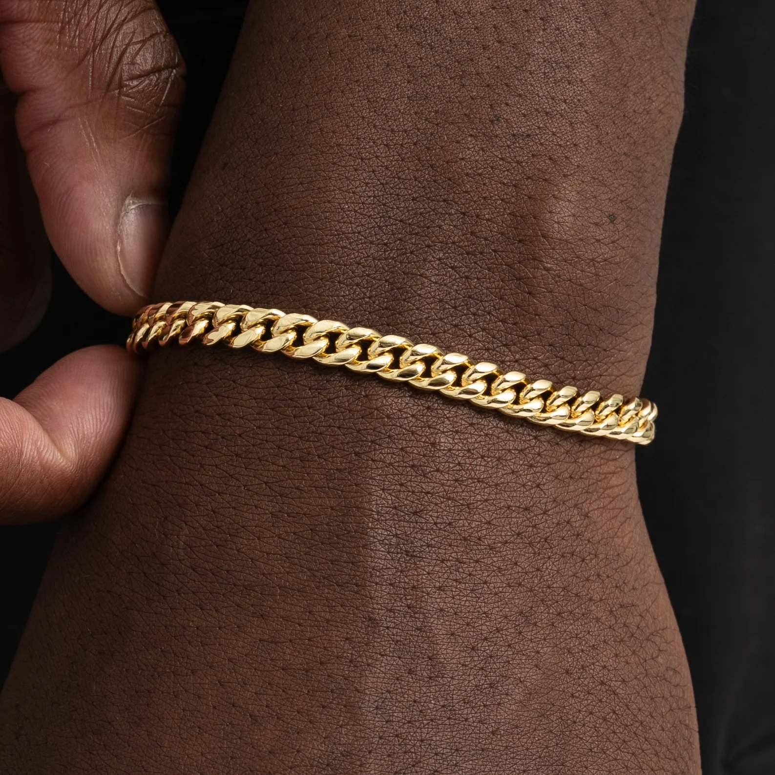 6mm Cuban Link Bracelet Gold - Image 2