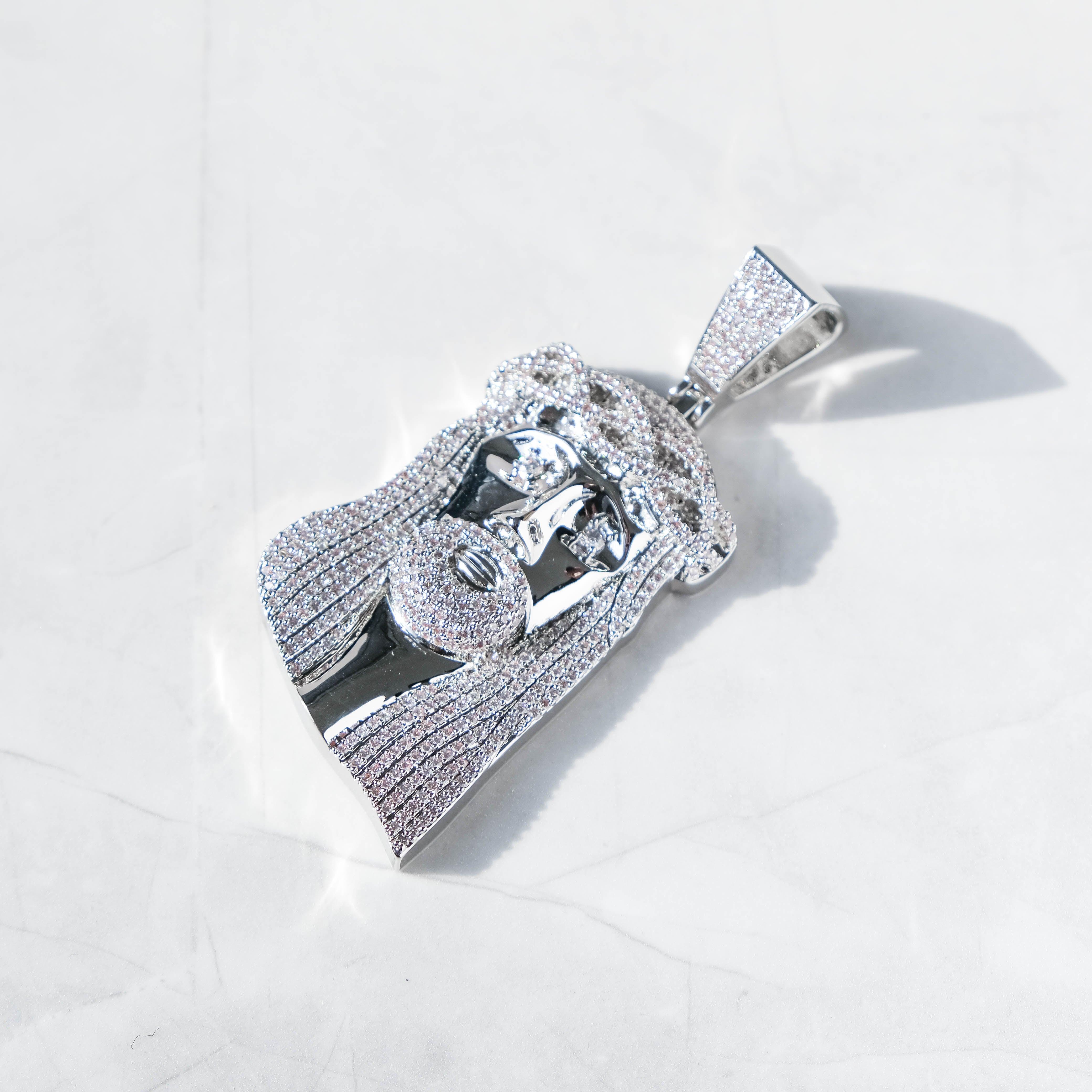 Large Jesus Pendant - Image 4