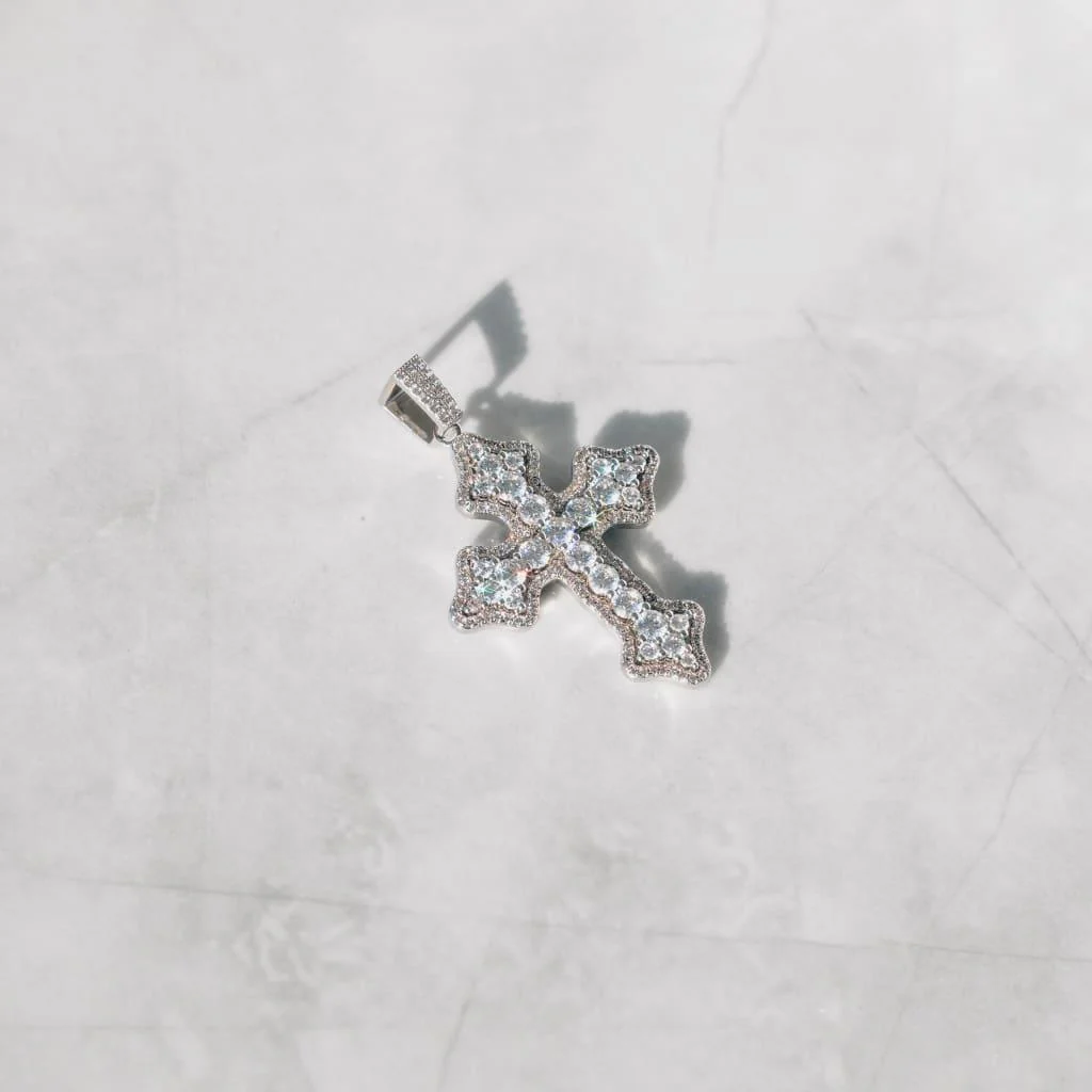 Clustered Cross Moissanite Pendant - Image 6