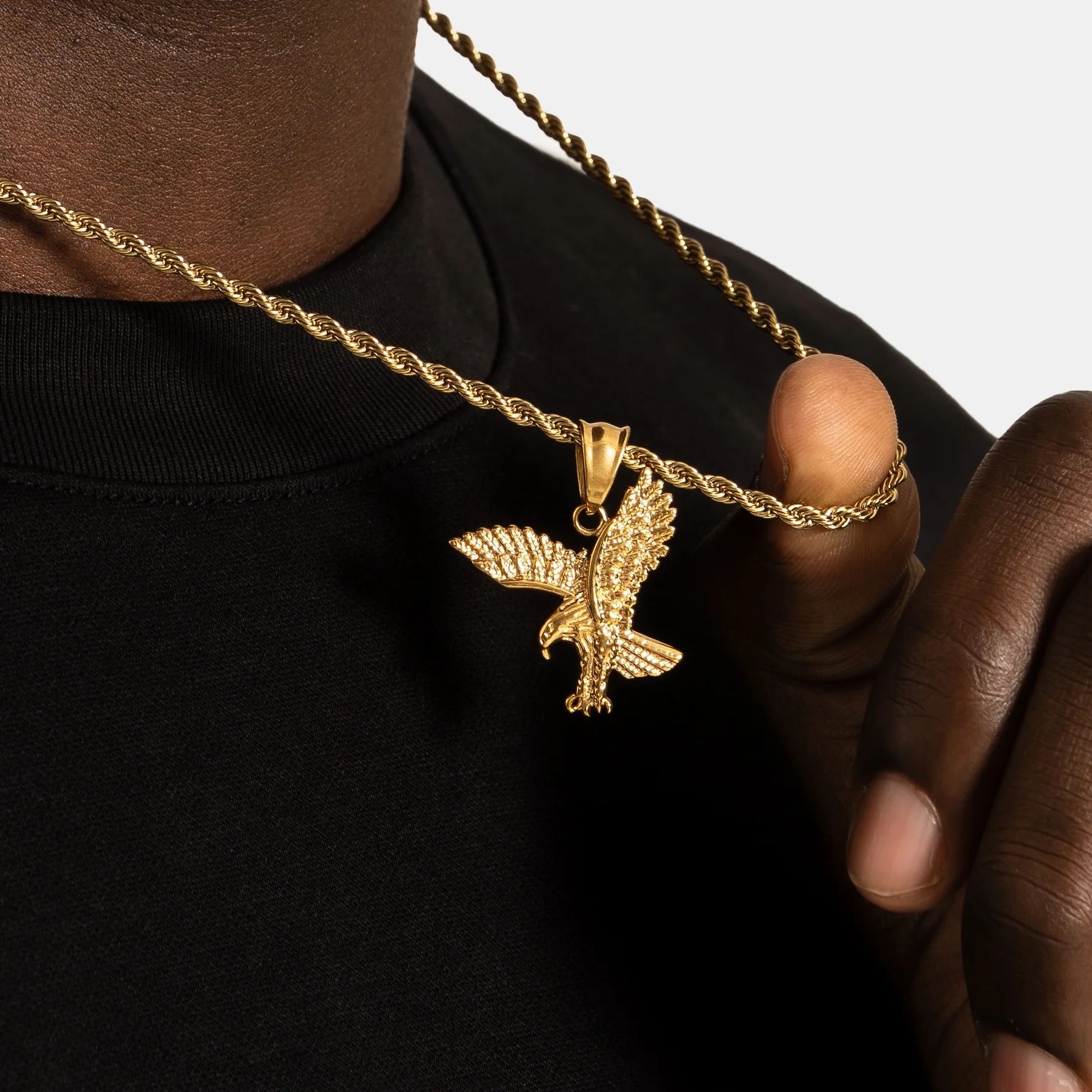 Eagle Pendant Gold - Image 3