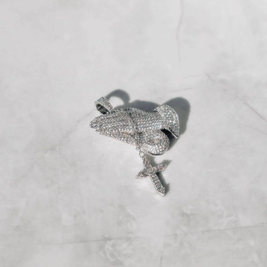 Moissanite Praying Hand Pendant Silver - Image 4