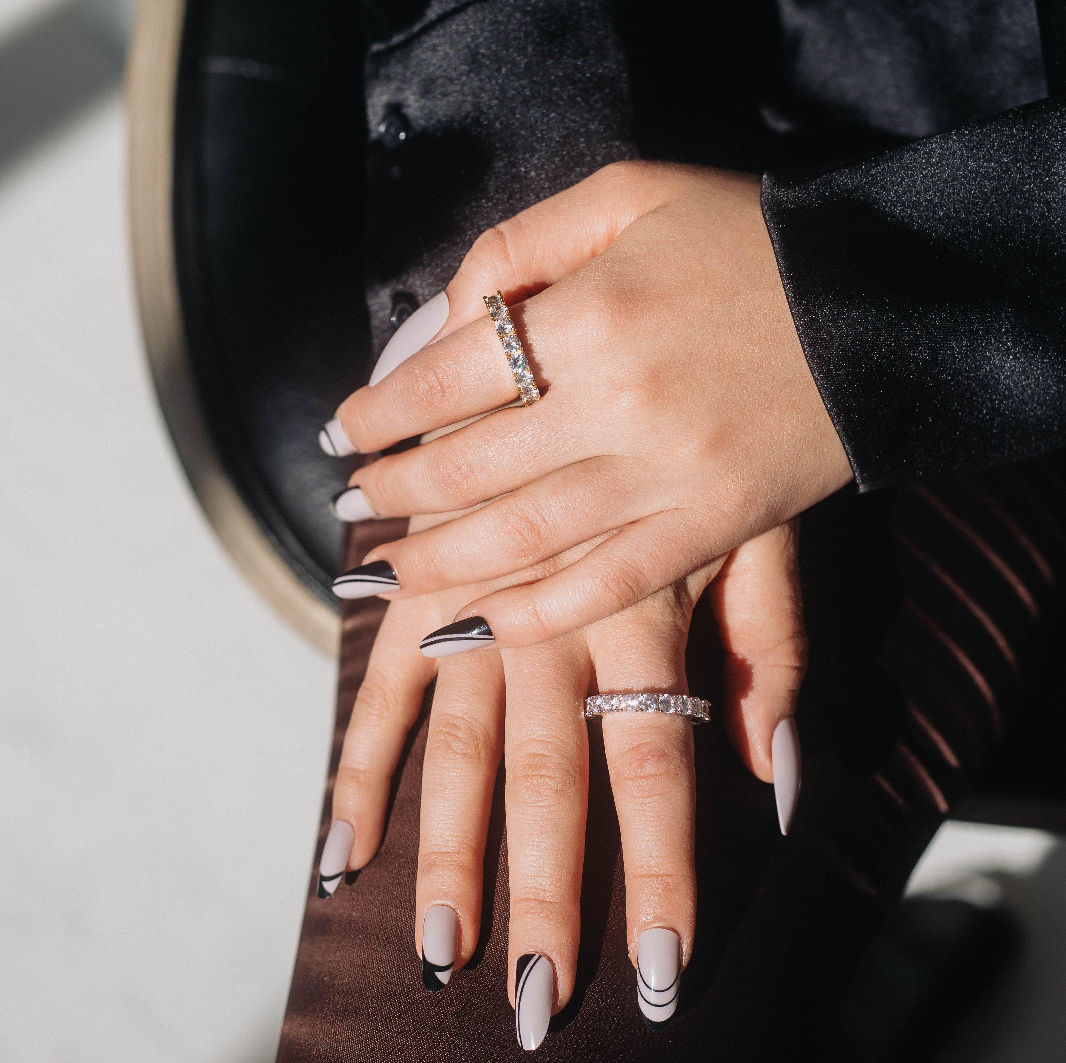 Moissanite Tennis Ring Gold - Image 3